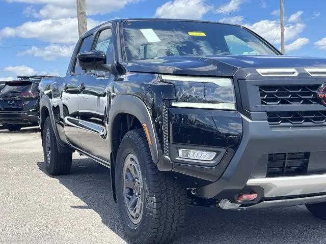 2026 Nissan Frontier Crew Cab Long Bed PRO-4X 4x4