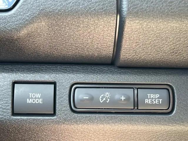 2026 Nissan Frontier Crew Cab Long Bed PRO-4X 4x4