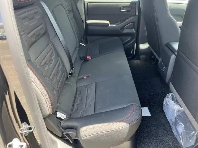 2026 Nissan Frontier Crew Cab Long Bed PRO-4X 4x4