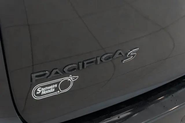 2020 Chrysler Pacifica Touring