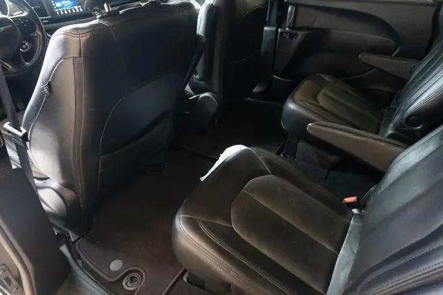 2020 Chrysler Pacifica Touring