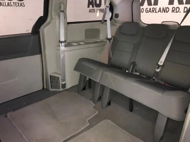 2009 Chrysler Town & Country Touring