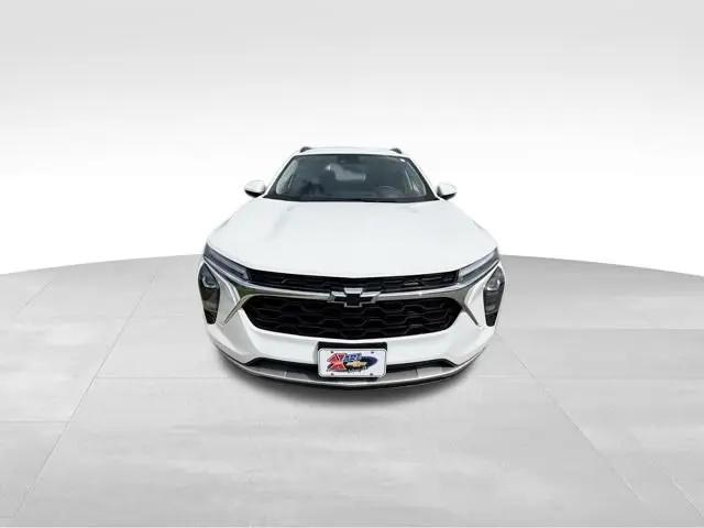 2024 Chevrolet Trax FWD LT