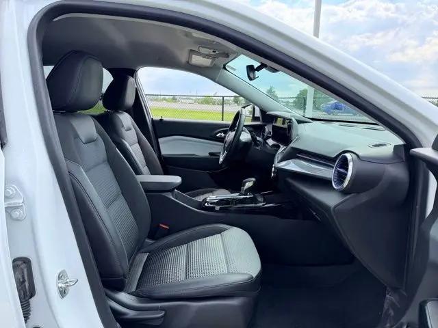 2024 Chevrolet Trax FWD LT
