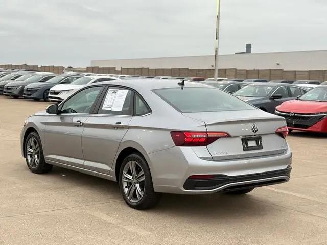 2024 Volkswagen Jetta 1.5T SE
