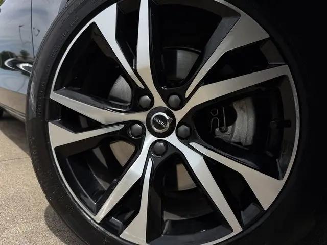 2024 Volvo S60 B5 Plus Dark Theme