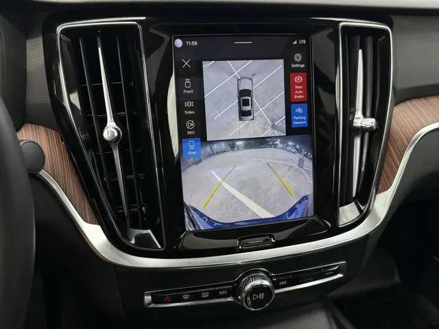 2024 Volvo S60 B5 Plus Dark Theme