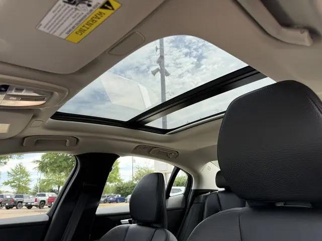 2024 Volvo S60 B5 Plus Dark Theme