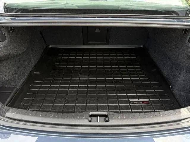 2024 Volvo S60 B5 Plus Dark Theme