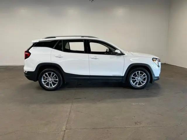 2024 GMC Terrain FWD SLT