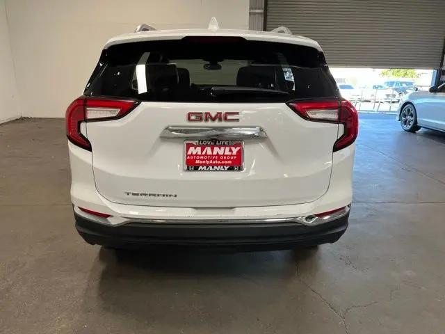 2024 GMC Terrain FWD SLT