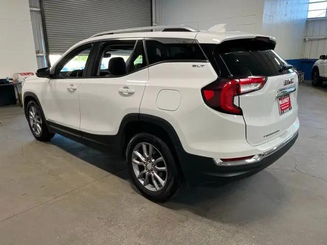 2024 GMC Terrain FWD SLT