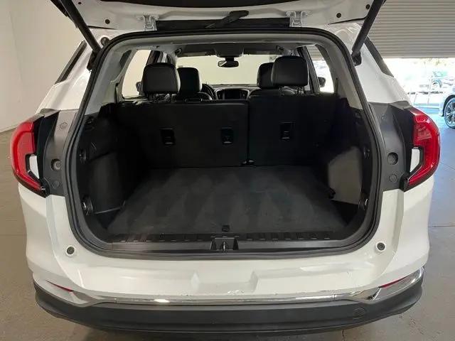 2024 GMC Terrain FWD SLT
