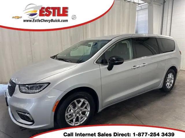 2024 Chrysler Pacifica Touring L for sale in Bryan, OH
