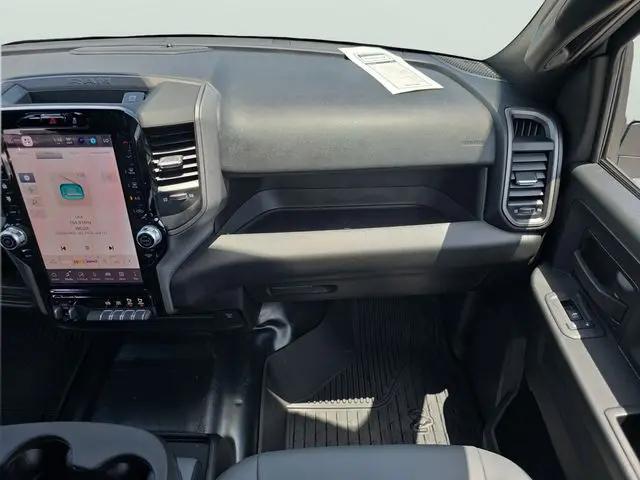 2026 Ram 2500 Tradesman Crew Cab 4x2 8 Box