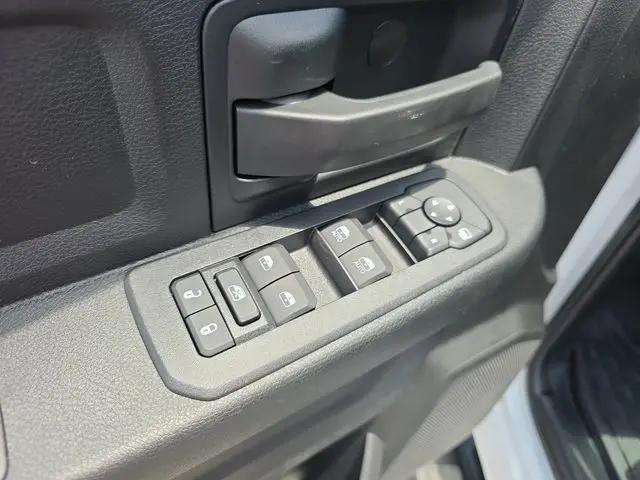 2026 Ram 2500 Tradesman Crew Cab 4x2 8 Box