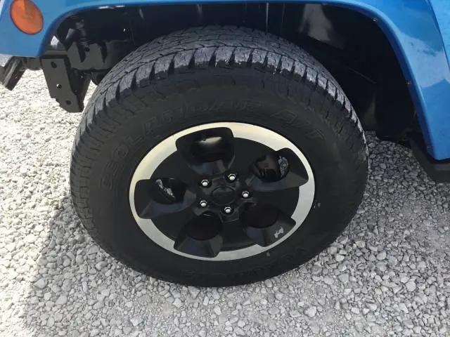 2014 Jeep Wrangler Unlimited Polar Edition