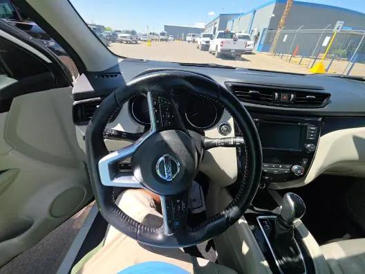 2021 Nissan Rogue Sport SL FWD Xtronic CVT