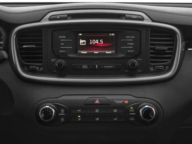 2017 Kia Sorento 2.4L LX