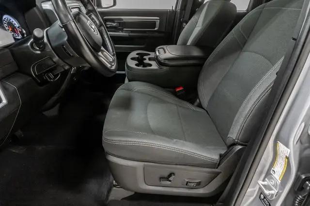 2024 Ram 1500 Classic Warlock Quad Cab 4x4 6'4" Box
