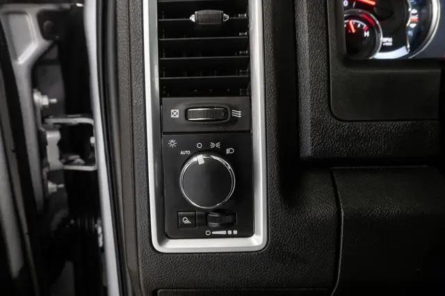 2024 Ram 1500 Classic Warlock Quad Cab 4x4 6'4" Box