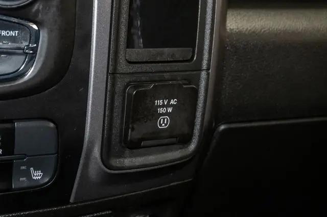 2024 Ram 1500 Classic Warlock Quad Cab 4x4 6'4" Box