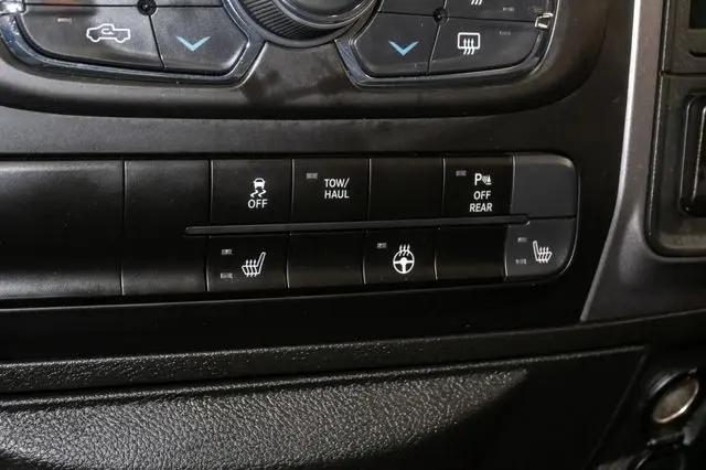 2024 Ram 1500 Classic Warlock Quad Cab 4x4 6'4" Box