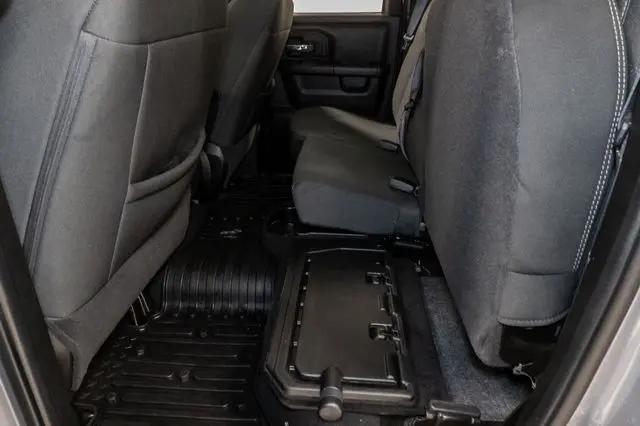 2024 Ram 1500 Classic Warlock Quad Cab 4x4 6'4" Box