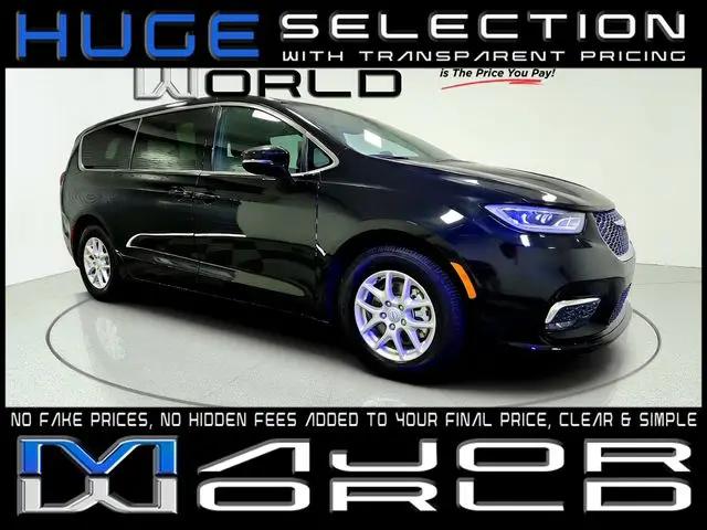 2026 Chrysler Pacifica Select for sale in Long Island City, NY