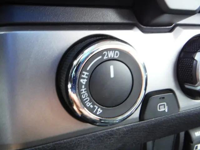 2018 Toyota Tacoma SR5 V6