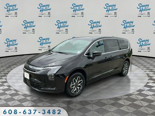 2027 Chrysler Pacifica Limited for sale in Viroqua, WI