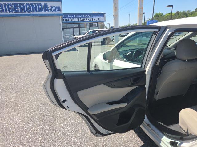 2017 Subaru Impreza 2.0i Premium
