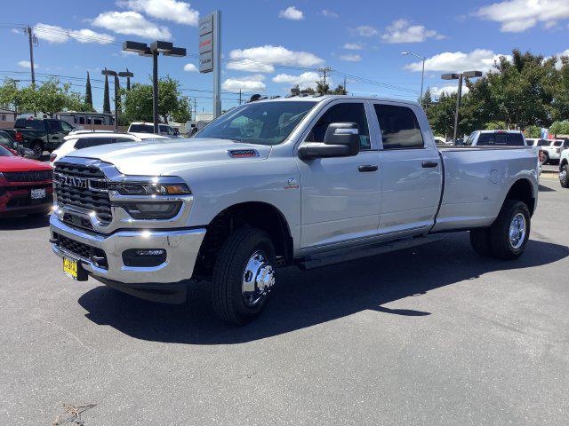 2026 Ram 3500 Tradesman Crew Cab 4x4 8 Box
