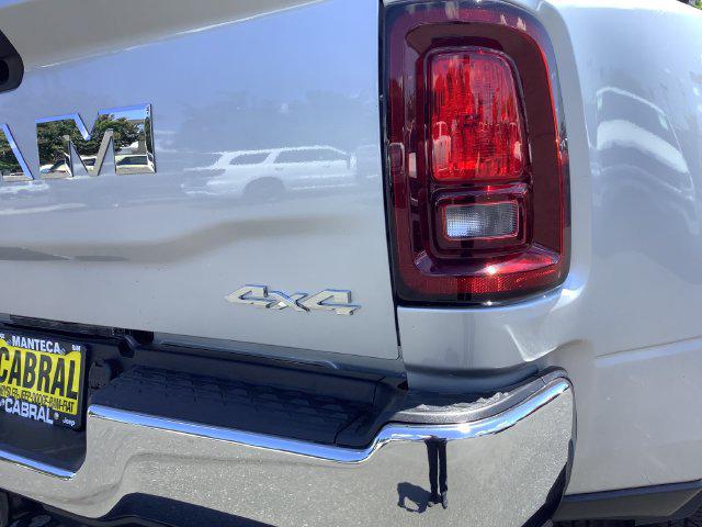 2026 Ram 3500 Tradesman Crew Cab 4x4 8 Box