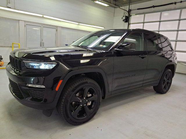 2023 Jeep Grand Cherokee Limited 4x4 2023 Jeep Grand Cherokee Limited 4x4