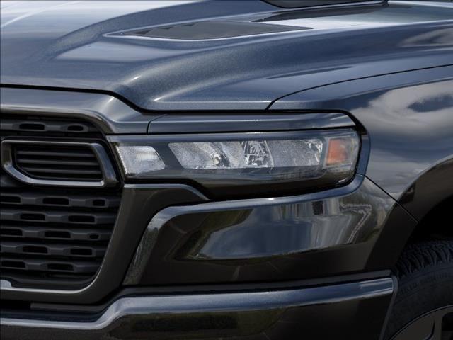 2026 Ram 1500 Express Crew Cab 4x4 5'7" Box