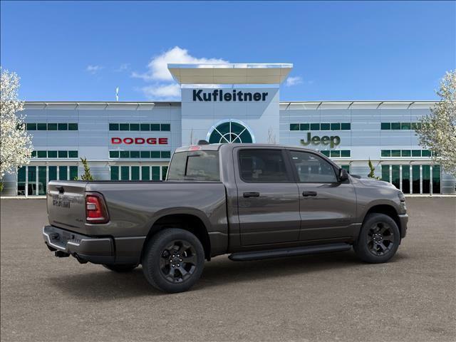 2026 Ram 1500 Express Crew Cab 4x4 5'7" Box
