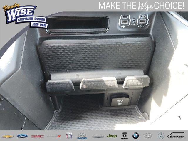 2021 Ram 1500 Big Horn Crew Cab 4x4 5'7" Box