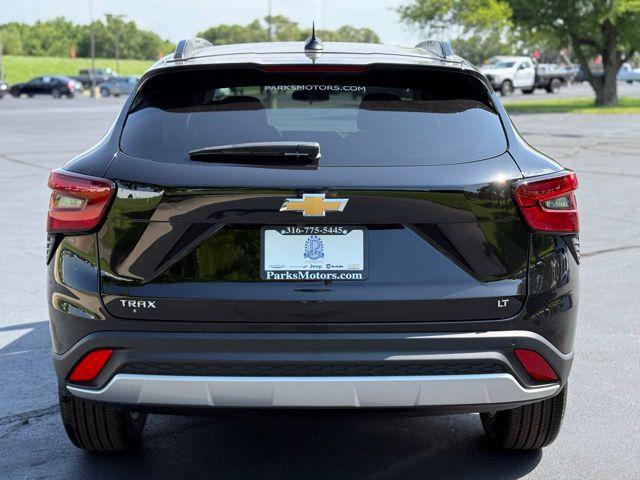 2025 Chevrolet Trax FWD LT