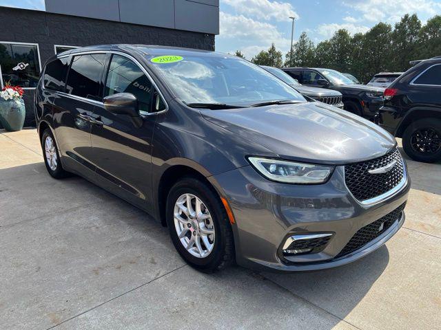 2023 Chrysler Pacifica Touring L for sale in White Lake, MI