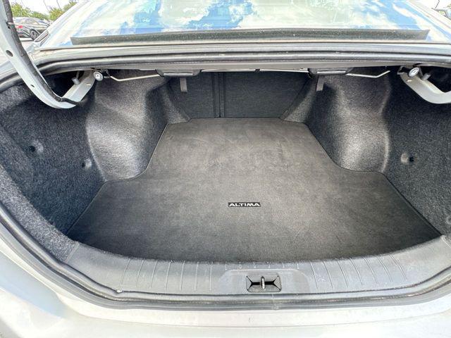 2024 Nissan Altima SV FWD
