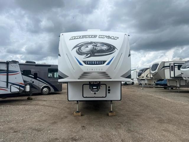 Cherokee Arctic Wolf Lightweight 3550Suite
