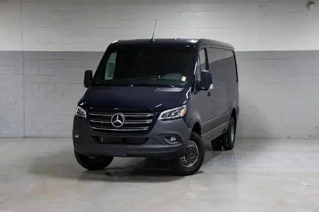 2024 Mercedes-Benz Sprinter 4500 Standard Roof 4-Cyl Diesel HO for sale in Lake Bluff, IL