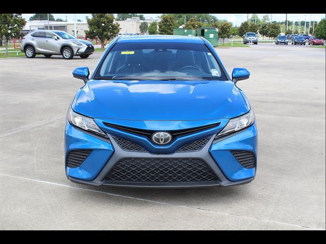 2018 Toyota Camry SE