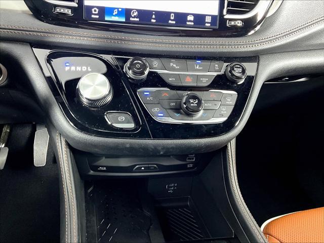 2026 Chrysler Pacifica Pinnacle