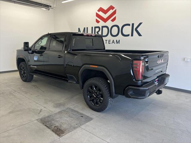 2024 GMC Sierra 2500HD 4WD Crew Cab Standard Bed AT4