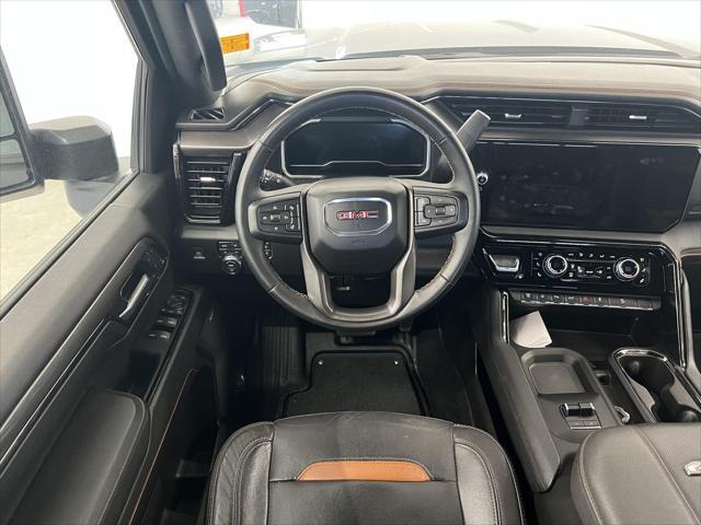2024 GMC Sierra 2500HD 4WD Crew Cab Standard Bed AT4