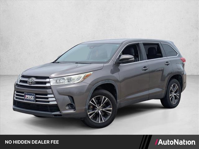 2019 Toyota Highlander LE for sale in Corpus Christi, TX