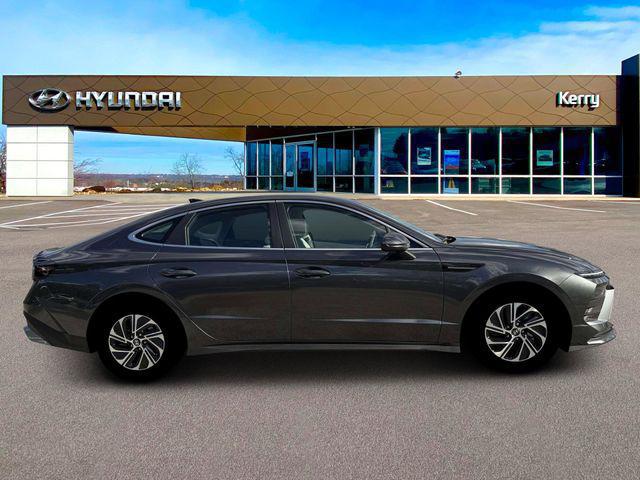 2026 Hyundai Sonata Hybrid Blue