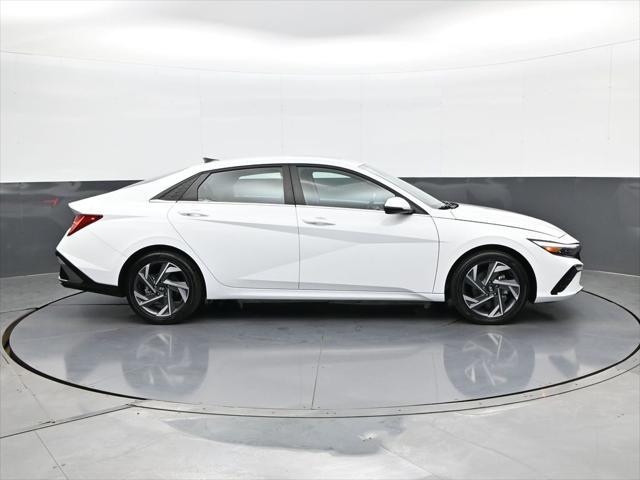 2025 Hyundai Elantra Hybrid Limited